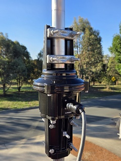 Yaesu Rotator With Mast Lower Mount Bracket